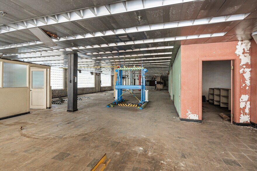 More Photos Of 3100-3104 N 17th St, Philadelphia Industrial For Sale