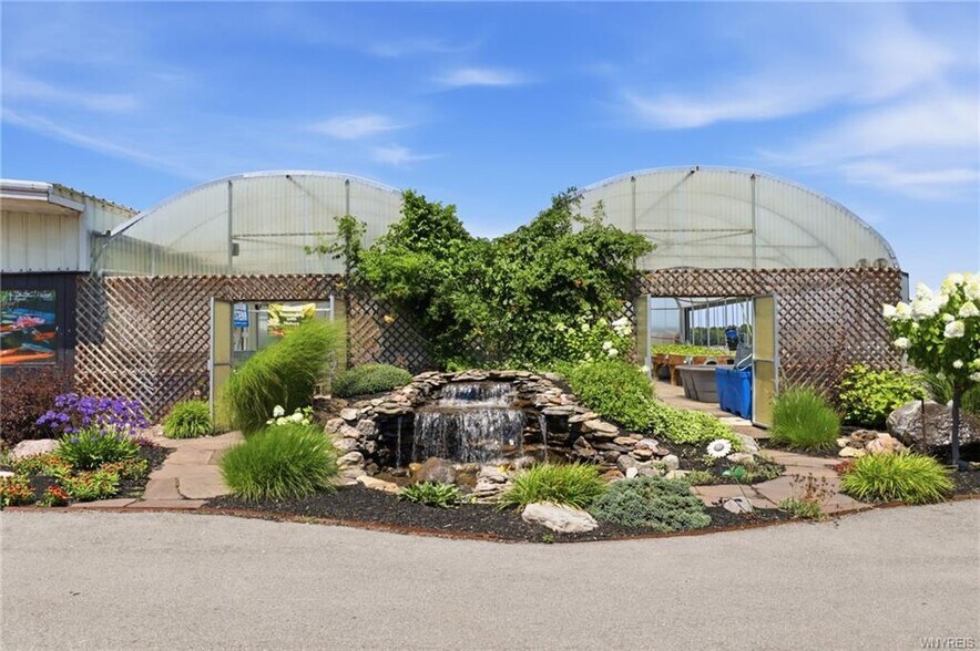 More Photos Of 3779 Lower Mountain Rd, Sanborn General Retail For Sale