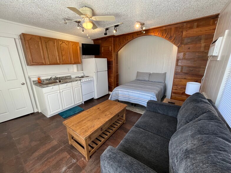 More Photos Of 304 N Muskogee Ave, Tahlequah Specialty For Lease
