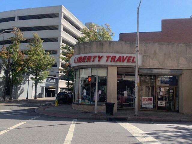 More Photos Of 185 E Post Road White Plns, White Plains Storefront For Lease