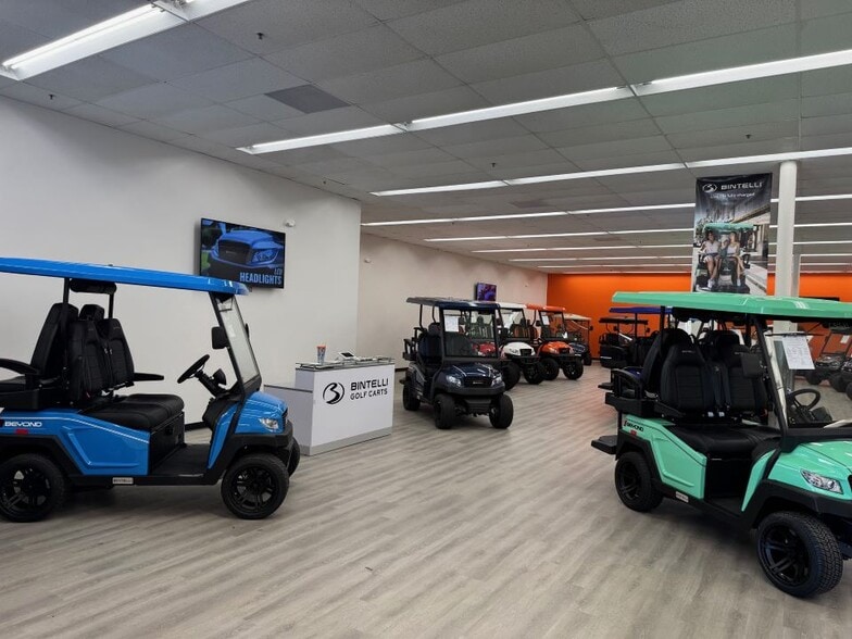 More Photos Of 7777 N Wickham Rd, Melbourne Storefront Retail Office For Lease