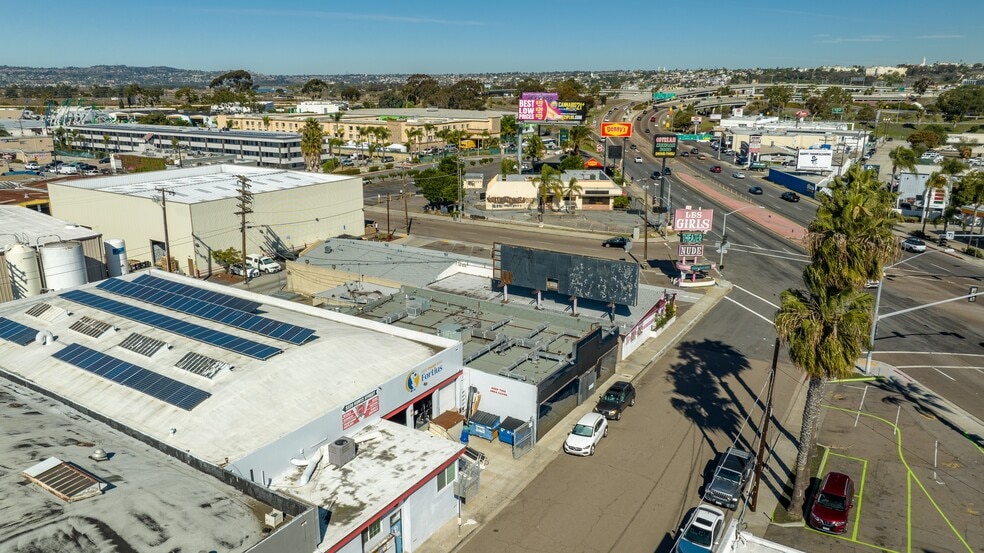 More Photos Of 3776 Riley St, San Diego Storefront For Lease