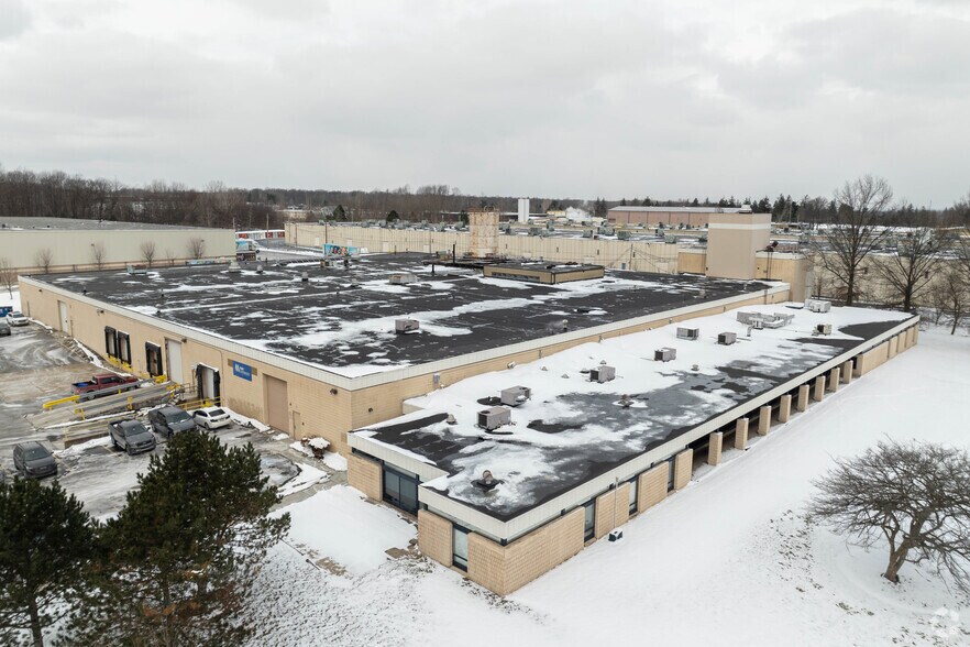 More Photos Of 8400 Darrow Rd, Twinsburg Manufacturing For Lease