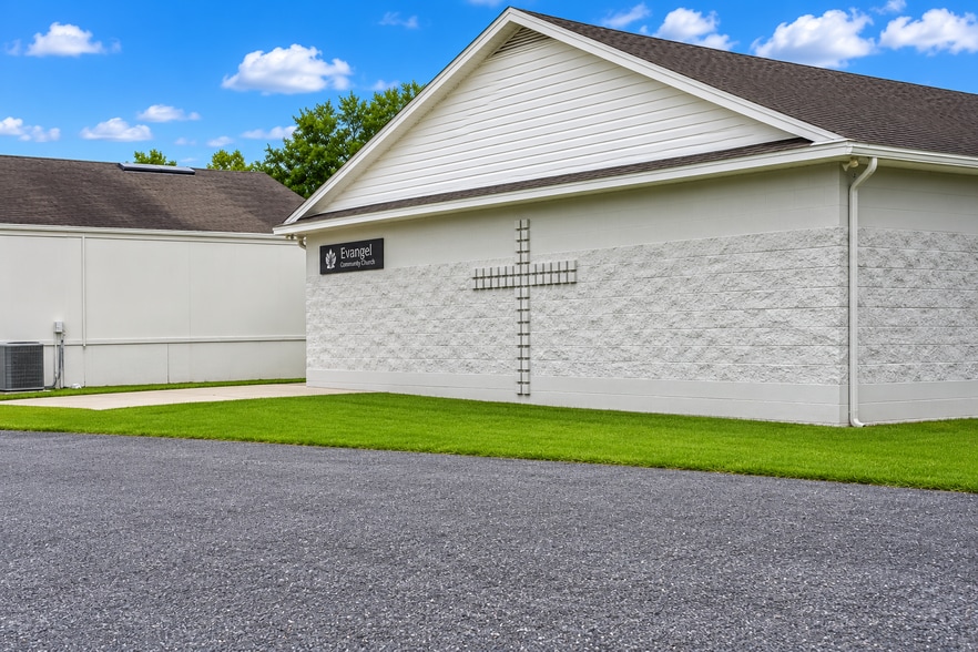 More Photos Of 5040 County Road 218, Middleburg Religious Facility For Sale