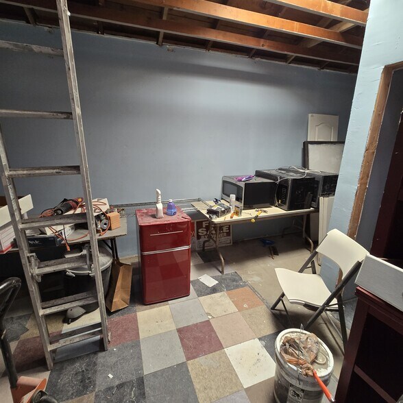 More Photos Of 15709 Bellflower Blvd, Bellflower General Retail For Sale