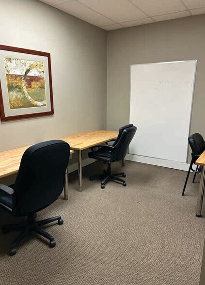 More Photos Of 1749 Portage Av, Winnipeg Office For Lease