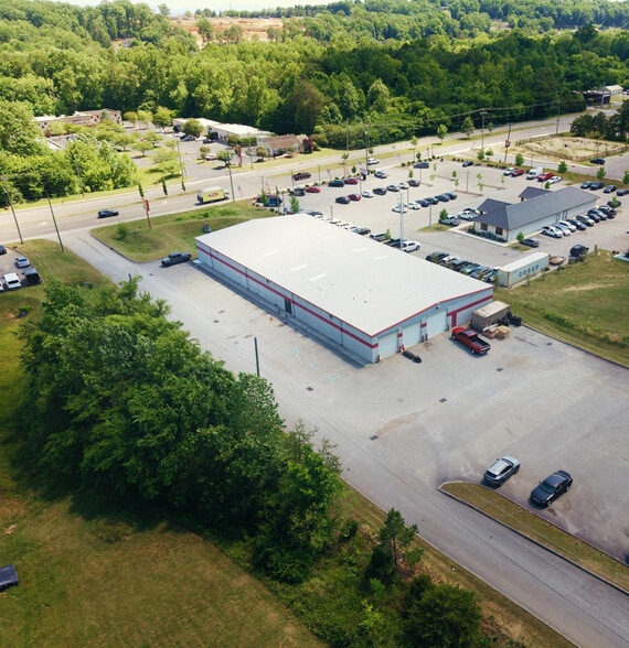 More Photos Of 1345 Callahan Dr, Knoxville Distribution For Sale