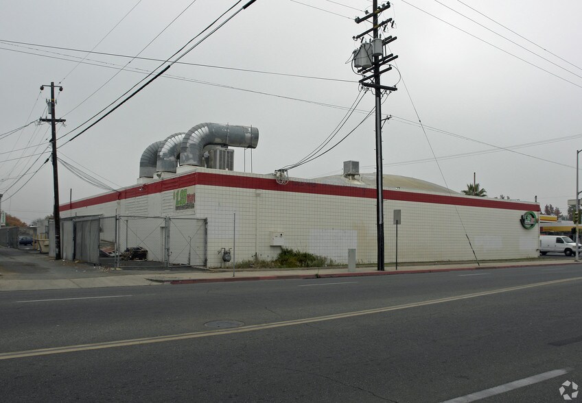 More Photos Of 505 W Clinton Ave, Fresno Freestanding For Sale