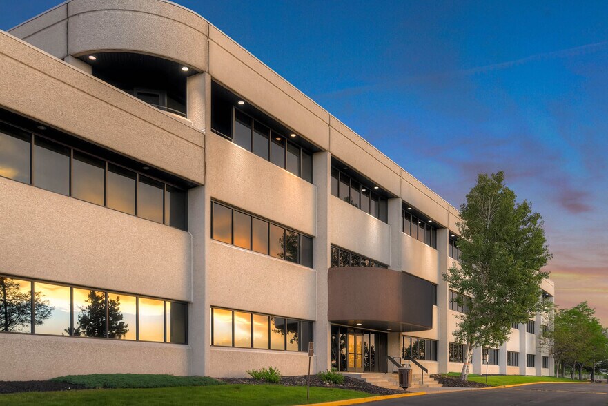 More Photos Of 7200 S Alton Way, Centennial Office For Lease