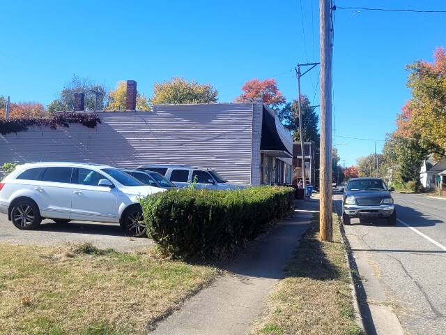 More Photos Of 212 W Laurel St, Springfield Office For Sale