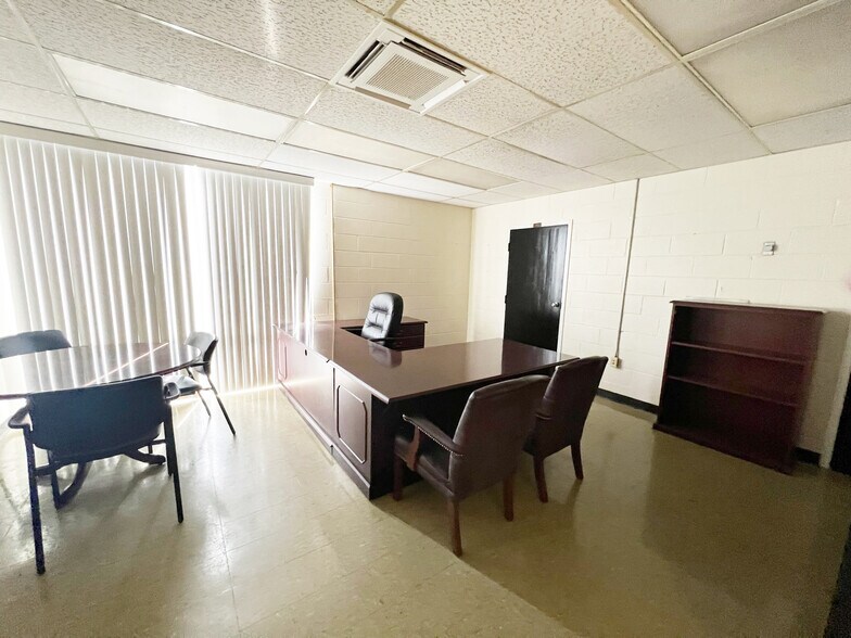 More Photos Of 578 Lawrence Rd, Milledgeville Warehouse For Sale