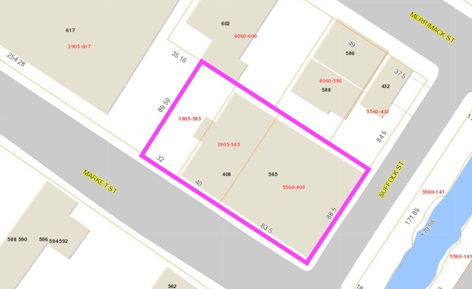 More Photos Of 408 Suffolk St, Lowell Freestanding For Lease