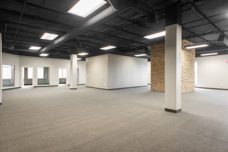 More Photos Of 2306 Pama Ln, Las Vegas Office Residential For Lease