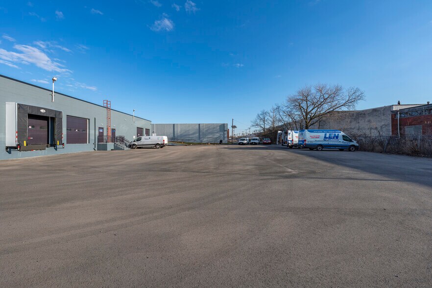 More Photos Of 380 North St, Teterboro Warehouse For Sale