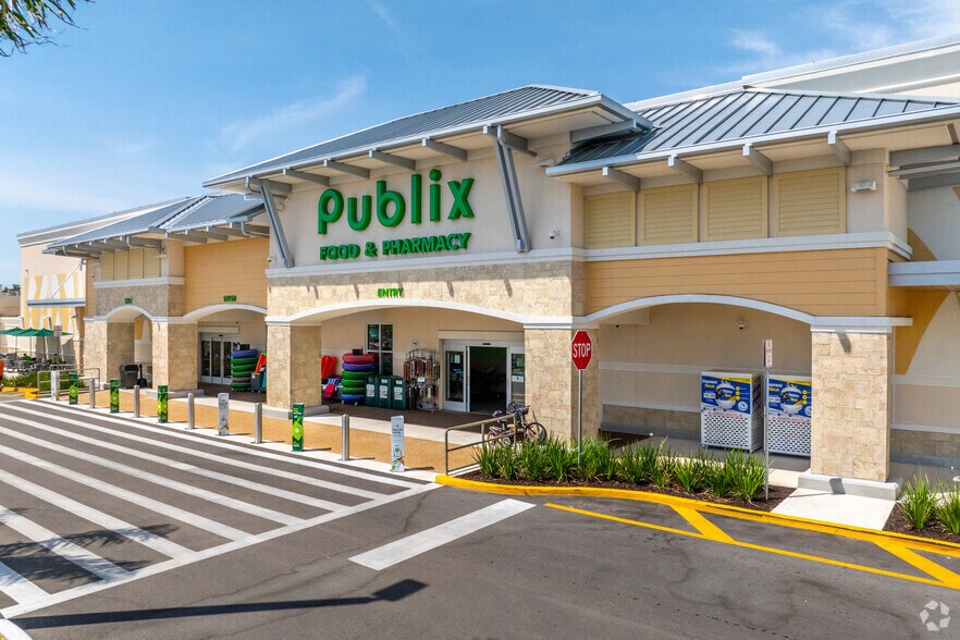 More Photos Of 16970 San Carlos Blvd, Fort Myers Unknown For Lease