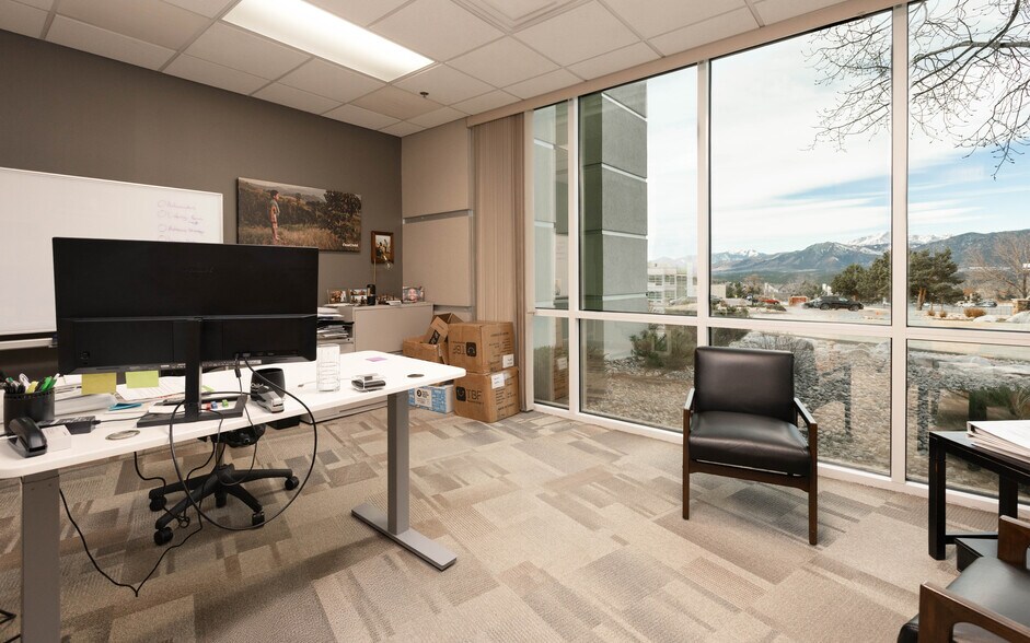 More Photos Of 15475 Gleneagle Dr, Colorado Springs Office For Sale