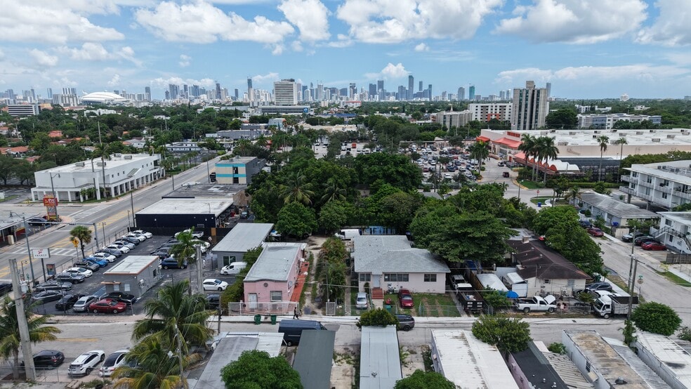 More Photos Of 821 SW 31st Ct, Miami Apartments For Sale