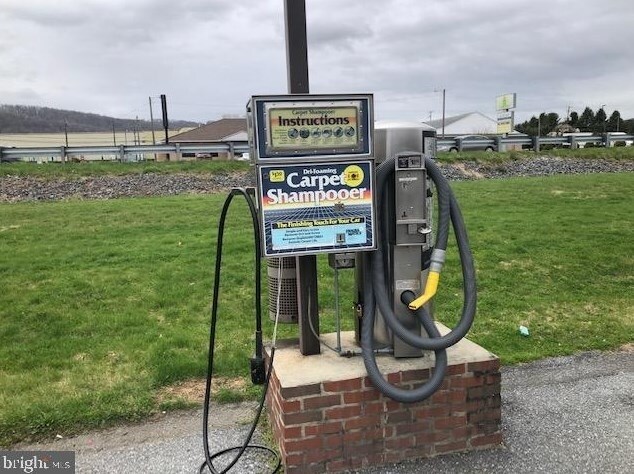 Primary Photo Of 4 Hyneman Ln, Robesonia Carwash For Sale