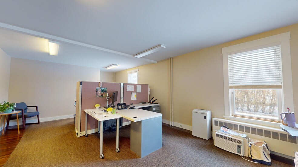 More Photos Of 460 E Main Rd, Middletown Medical For Sale