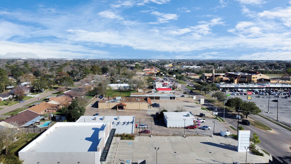 More Photos Of 4430 W Fuqua St, Houston Storefront For Lease