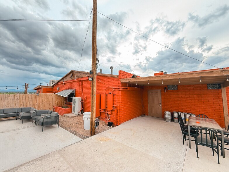 More Photos Of 4369 S US Highway 191, Safford Restaurant For Sale