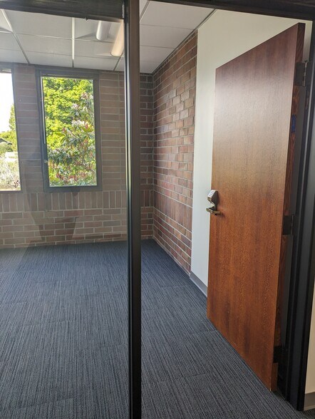 More Photos Of 133 Mission St, Santa Cruz Medical For Lease