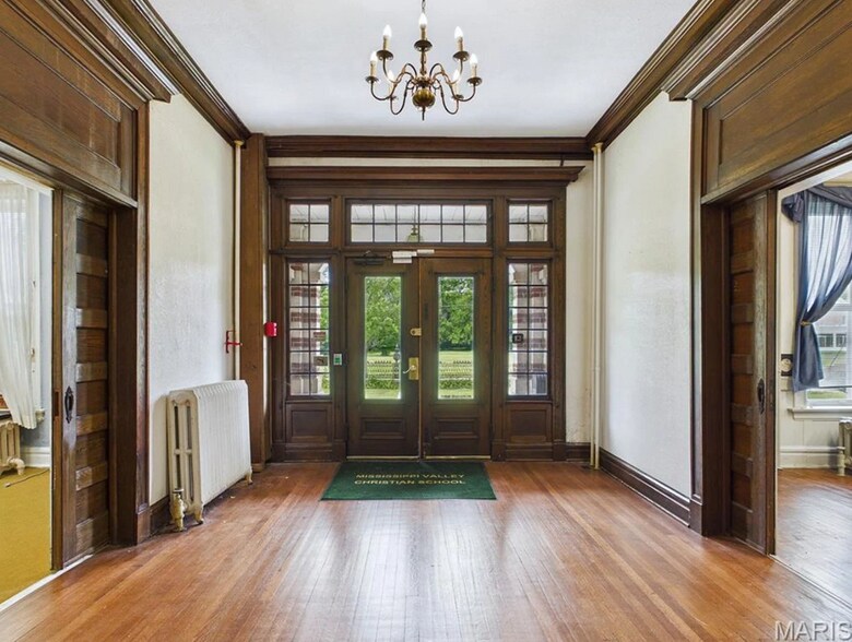 More Photos Of 2009 Seminary Rd, Alton Schools For Sale