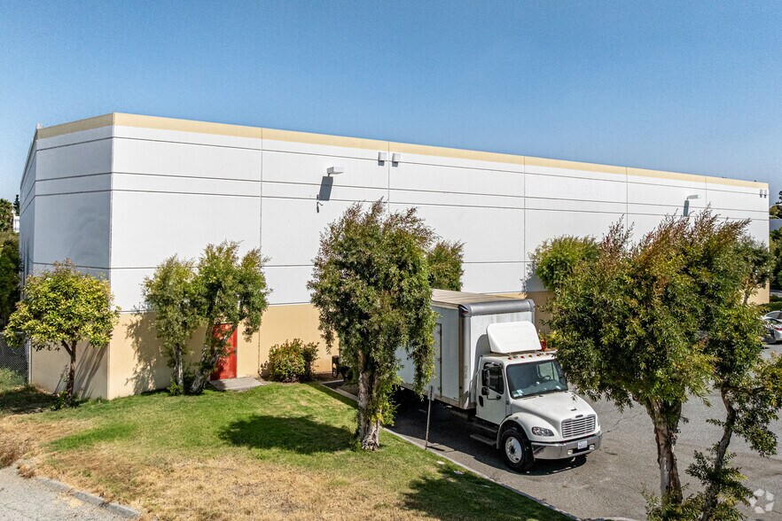 More Photos Of 525 Parriott Pl, City Of Industry Warehouse For Lease