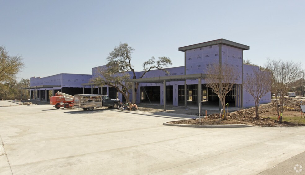 More Photos Of 1500 E Whitestone Blvd, Cedar Park Storefront For Lease