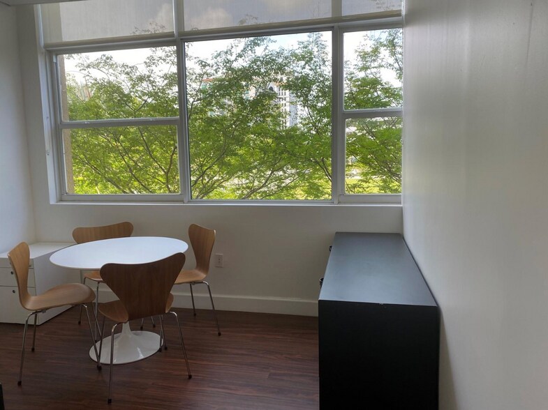 More Photos Of 1607 Ponce de Leon, Coral Gables Apartments For Sale