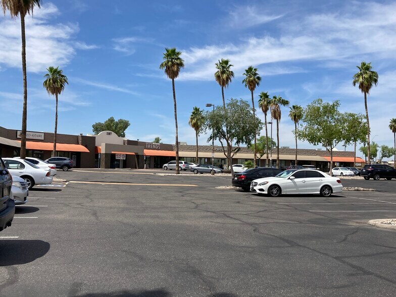 More Photos Of 1107 E Bell Rd, Phoenix Unknown For Lease