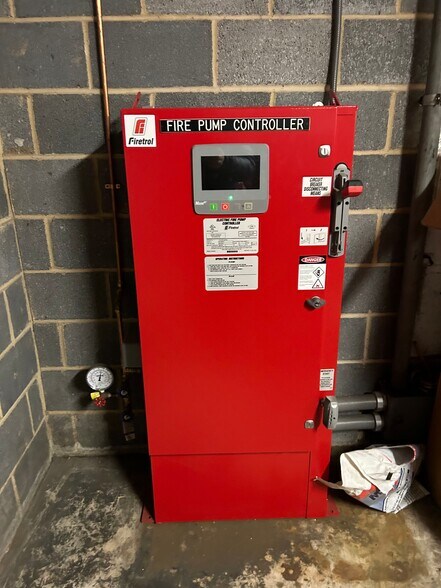 More Photos Of 2001 Market St, Ashland Manufacturing For Lease