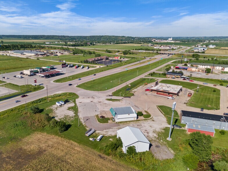 More Photos Of 3153 Joliet Ave, Missouri Valley Convenience Store For Sale