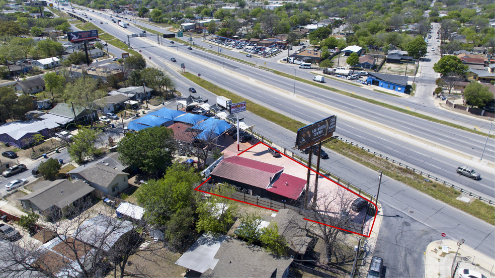 More Photos Of 5602 S IH 35, San Antonio Freestanding For Sale