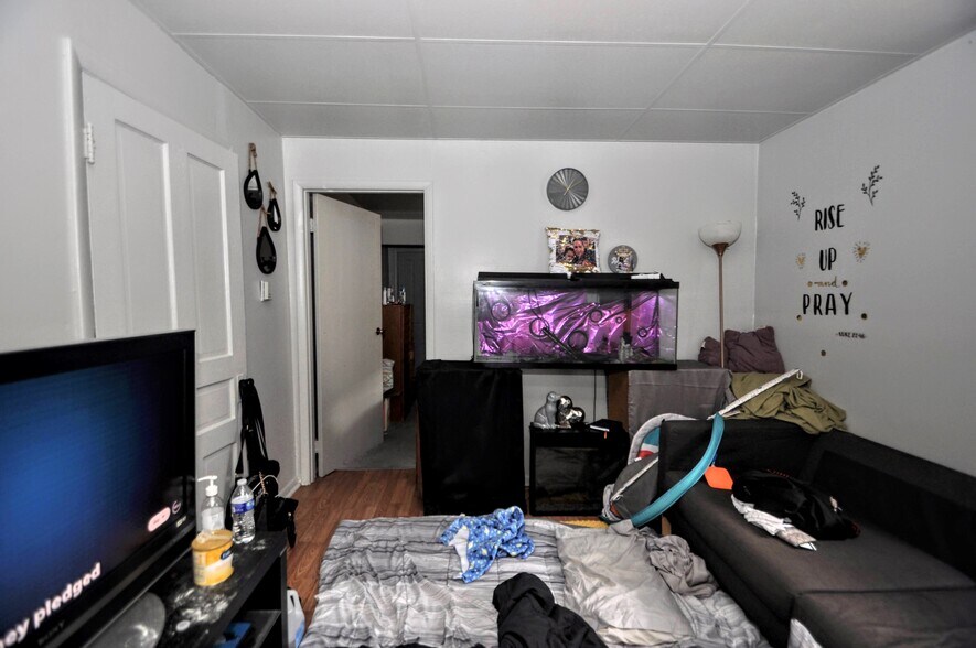 More Photos Of 200 E Elizabeth St, Pittsburgh Apartments For Sale