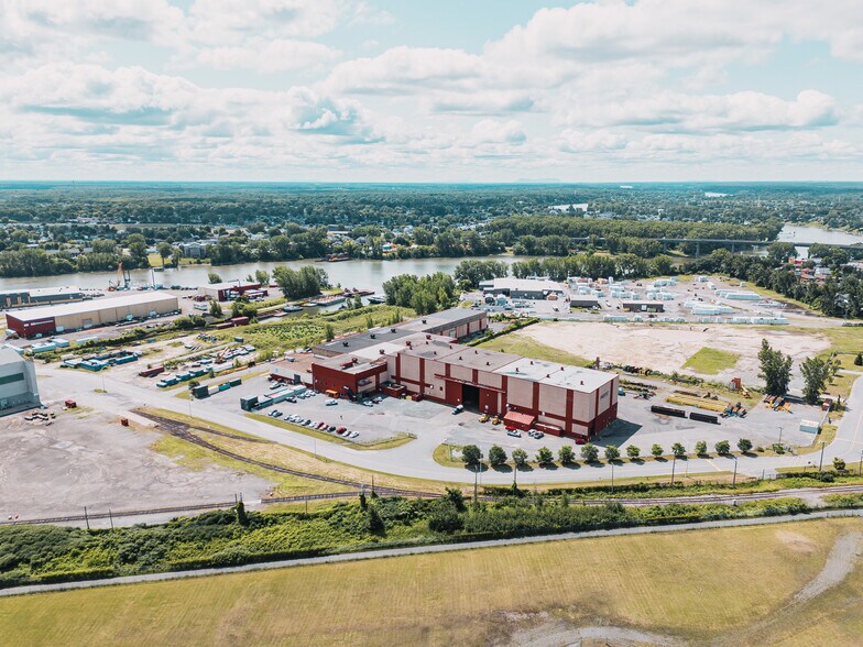 Primary Photo Of 1800 Rue De La Marine, Sorel-tracy Industrial For Sale
