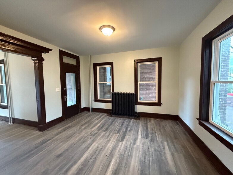 More Photos Of 9 W Chestnut St, Souderton Apartments For Sale