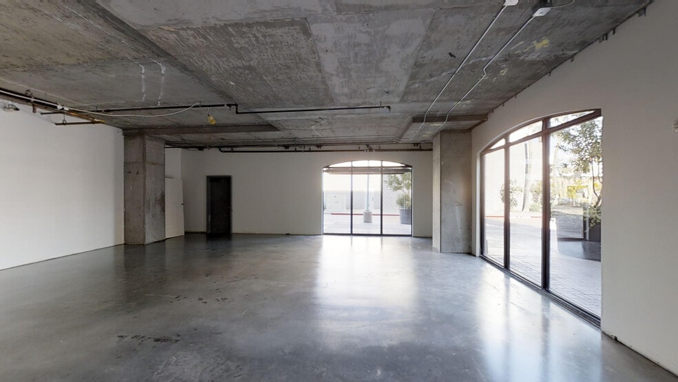 More Photos Of 6803 E Main St, Scottsdale Apartments For Sale