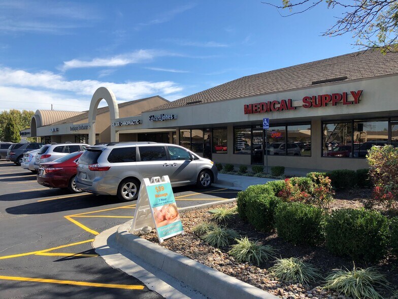 More Photos Of 1811-1861 S Ridgeview Rd, Olathe Unknown For Lease