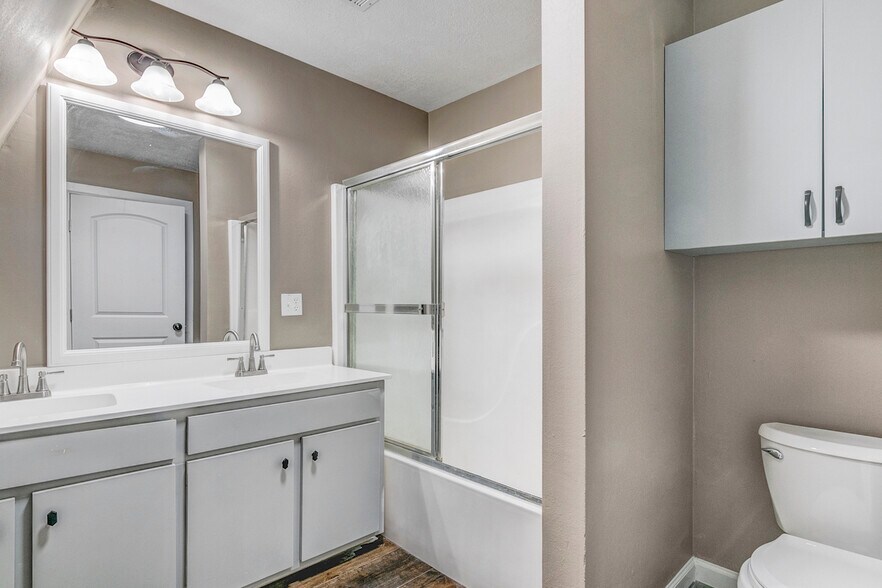 More Photos Of 3350 Mcfaddin Ave, Beaumont Apartments For Lease