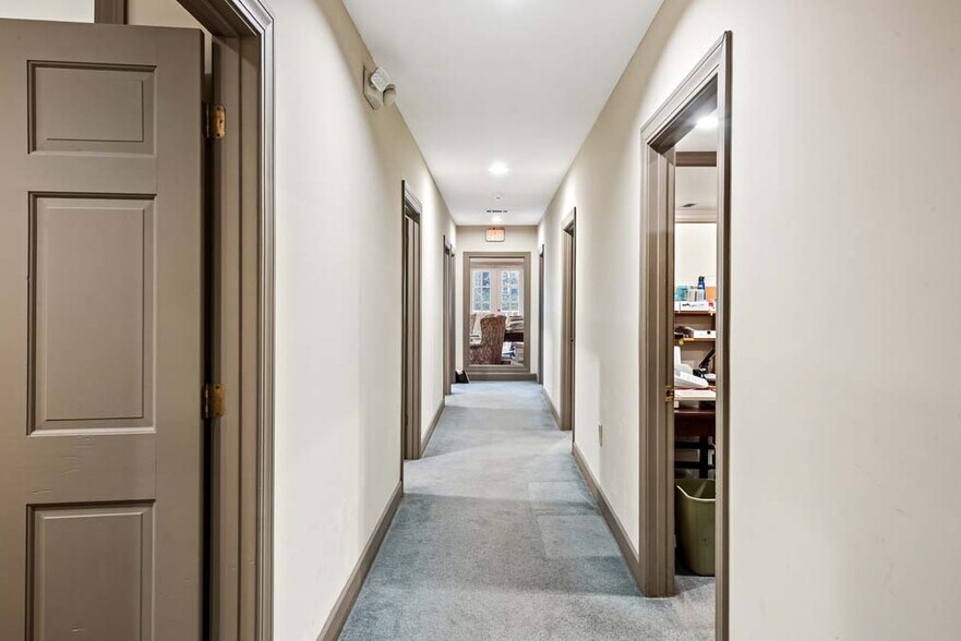 More Photos Of 11 Broad St, Charleston Office Residential For Lease