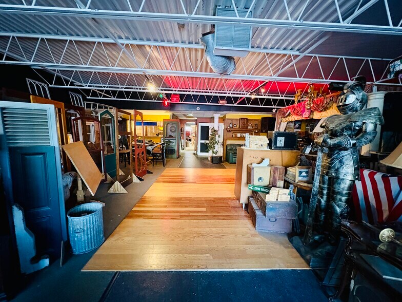 More Photos Of 3011 N Centre St, Pennsauken Storefront For Sale