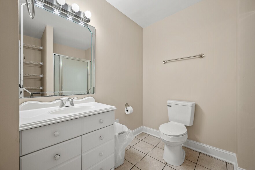 More Photos Of 117 Prince St, Shelbyville Specialty For Sale