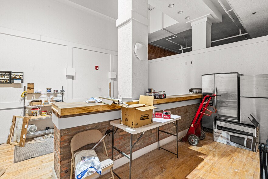 More Photos Of 209 N Main St, Pueblo Office For Lease