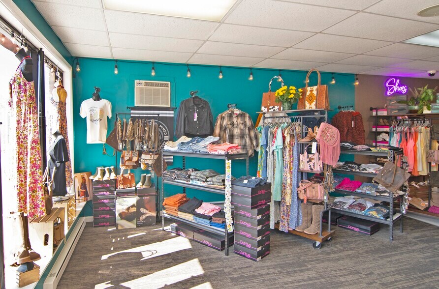 More Photos Of 439 Main Street, Rainelle Storefront Retail Residential For Sale