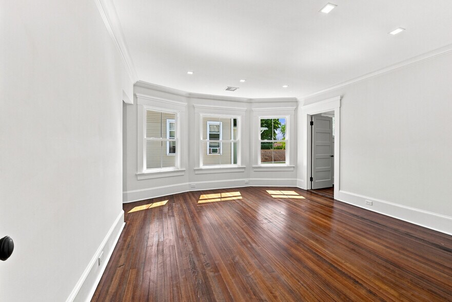 More Photos Of 8 S Main St, New Milford Office For Sale