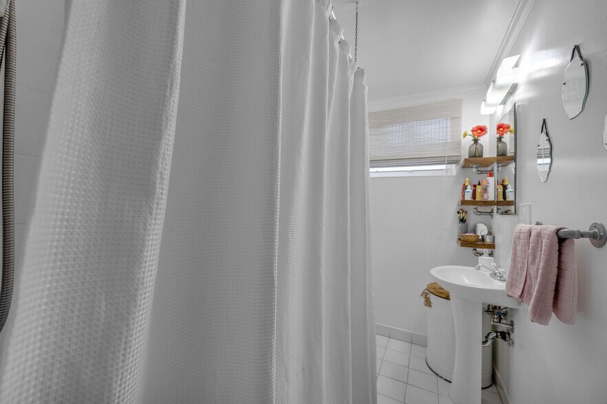 More Photos Of 1580-1590 SW 6th St, Miami Apartments For Sale