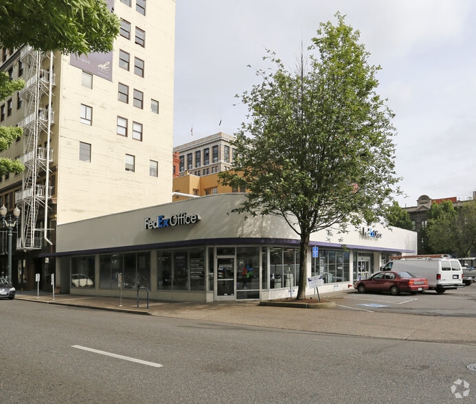 Primary Photo Of 221 SW Alder St, Portland Freestanding For Sale