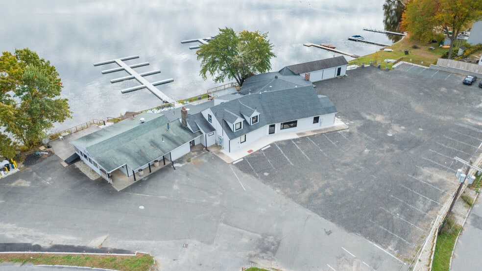 More Photos Of 141 Congamond Rd, Southwick Restaurant For Lease