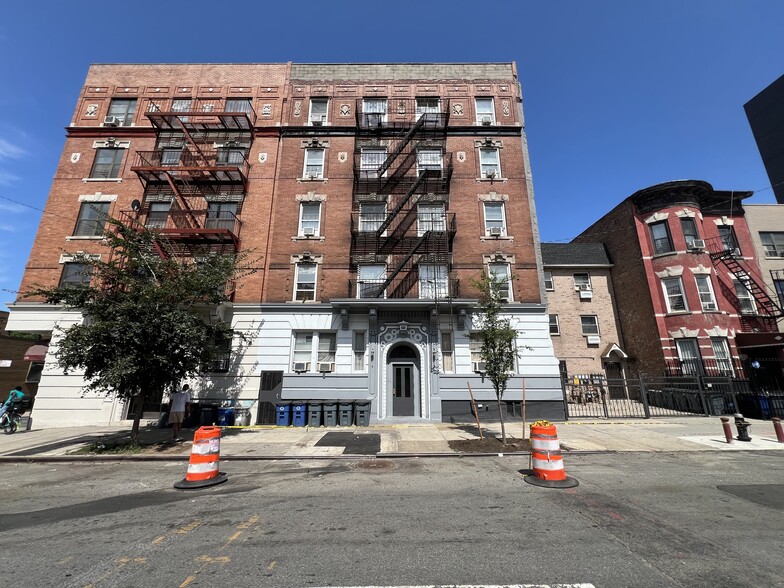 Primary Photo Of 945 Bruckner Blvd, Bronx Apartments For Sale